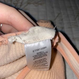 Altar’d State ~ Cropped tank ~ Peach ~ Small